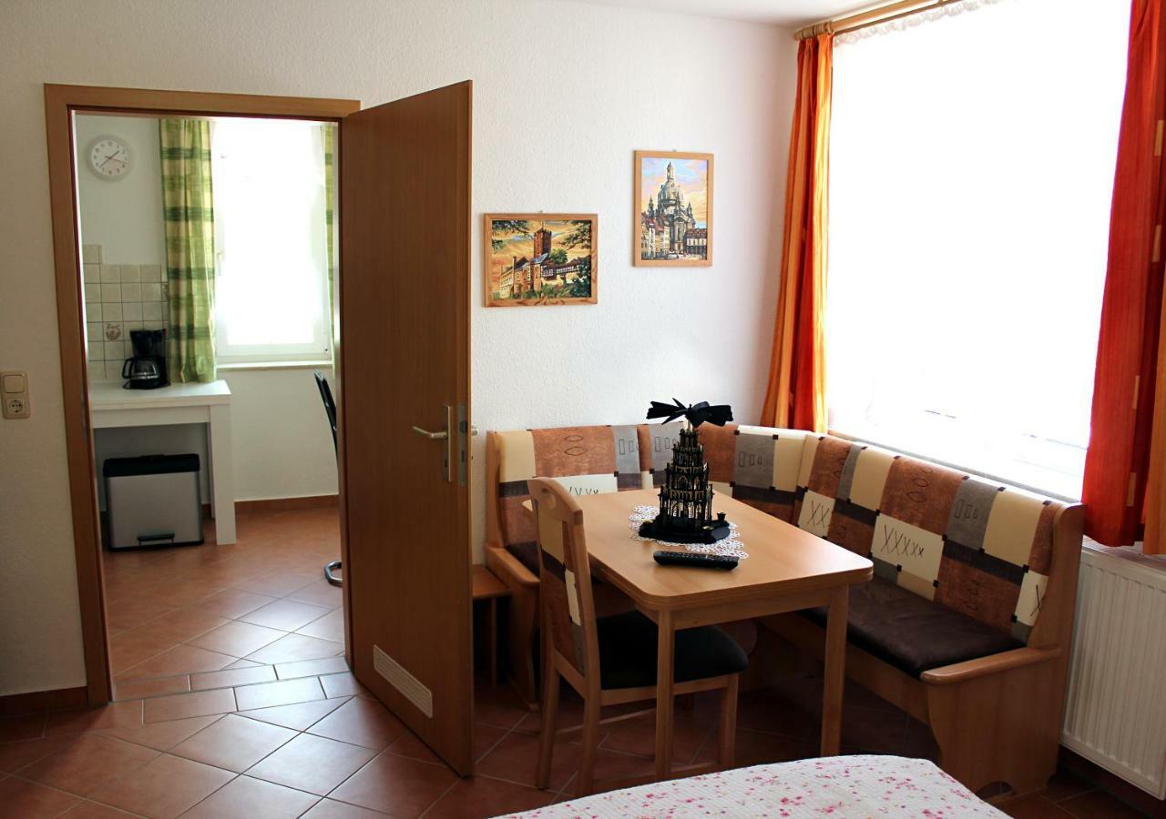 Apartment Wohnen Beim Kunsthandwerker Neuhausen (Saxony)